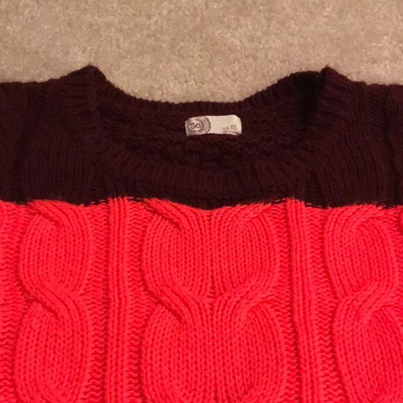 SO BRAND WOMEN’S SIZE XS SWEATER! - Picture 6 of 11